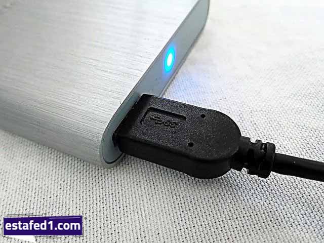 استخدامات USB الراوتر توصيل فلاشة